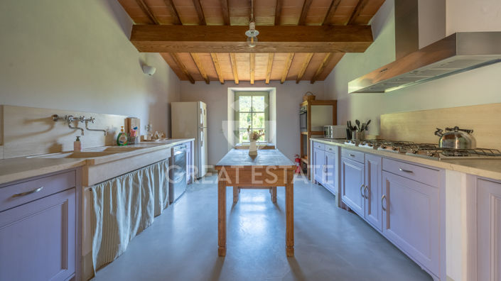Image No.45-6 Bed Country House for sale