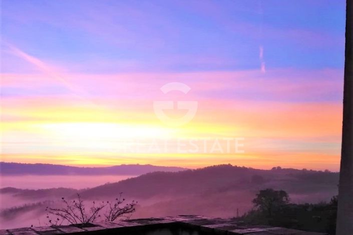 Image No.25-2 Bed Property for sale