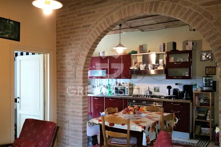 Image No.4-2 Bed Property for sale