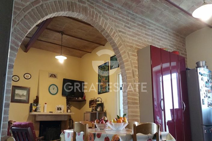 Image No.6-2 Bed Property for sale