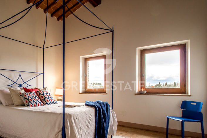 Image No.23-5 Bed Country House for sale