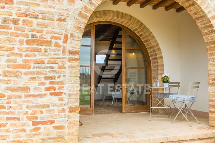 Image No.35-5 Bed Country House for sale