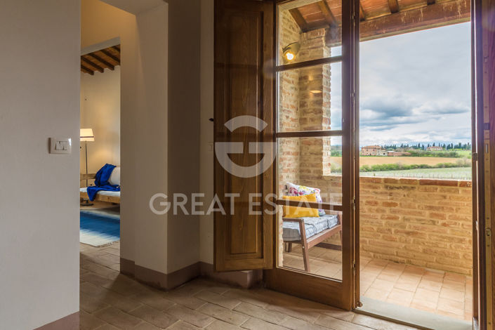 Image No.42-5 Bed Country House for sale