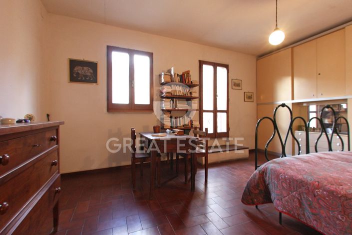 Image No.14-4 Bed Property for sale