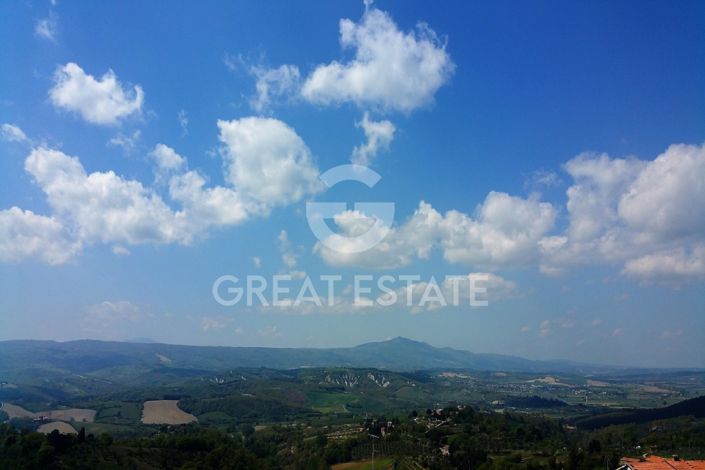 Image No.19-4 Bed Property for sale