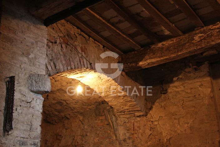 Image No.25-4 Bed Property for sale