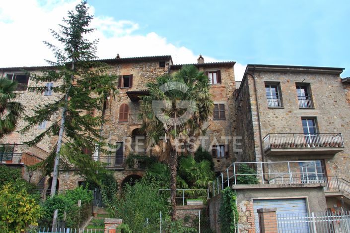 Image No.9-4 Bed Property for sale