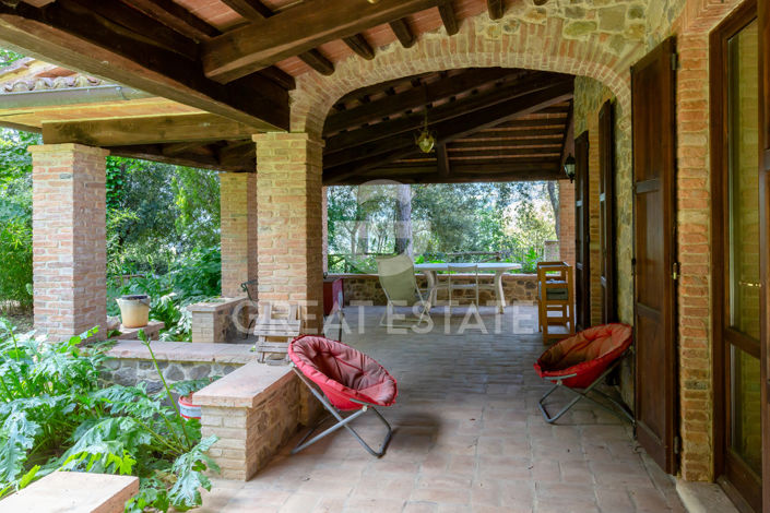 Image No.11-4 Bed Country House for sale