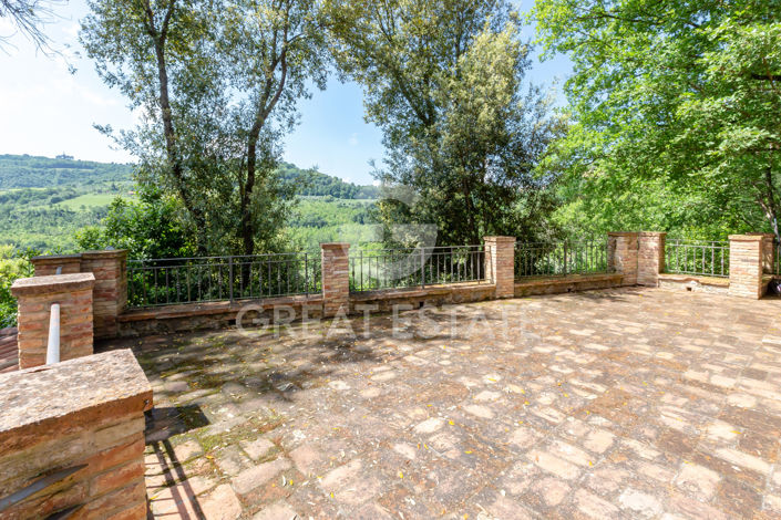 Image No.13-4 Bed Country House for sale