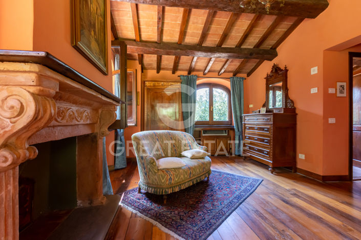 Image No.28-4 Bed Country House for sale