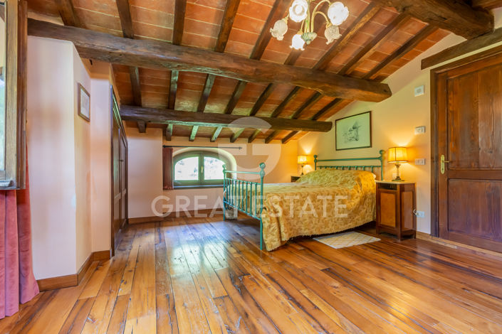 Image No.30-4 Bed Country House for sale