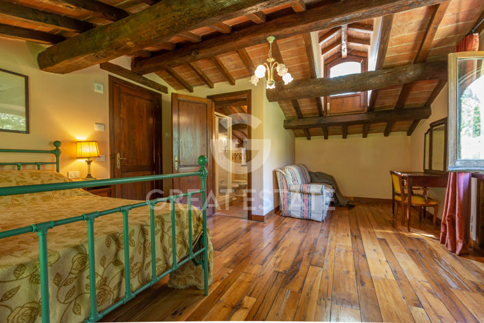 Image No.31-4 Bed Country House for sale