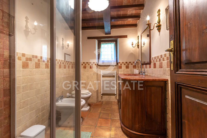 Image No.34-4 Bed Country House for sale