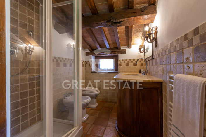 Image No.36-4 Bed Country House for sale