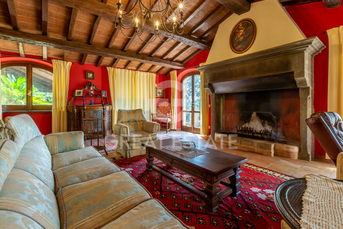 Image No.5-4 Bed Country House for sale