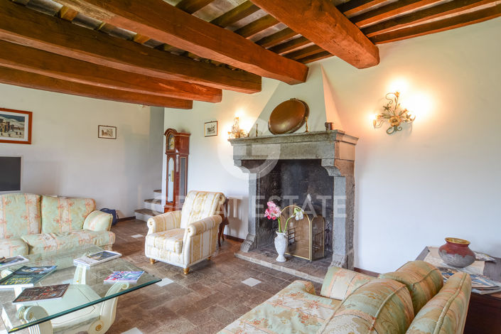 Image No.20-6 Bed Country House for sale