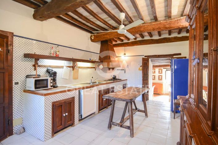 Image No.34-6 Bed Country House for sale