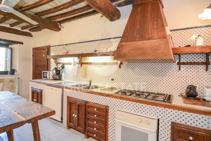 Image No.35-6 Bed Country House for sale