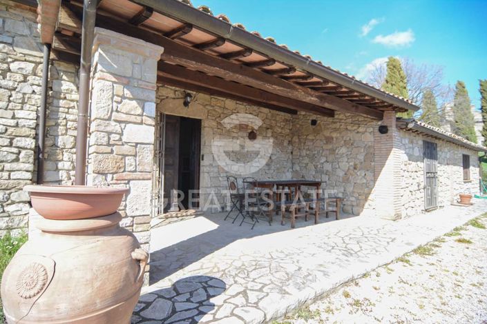 Image No.48-6 Bed Country House for sale