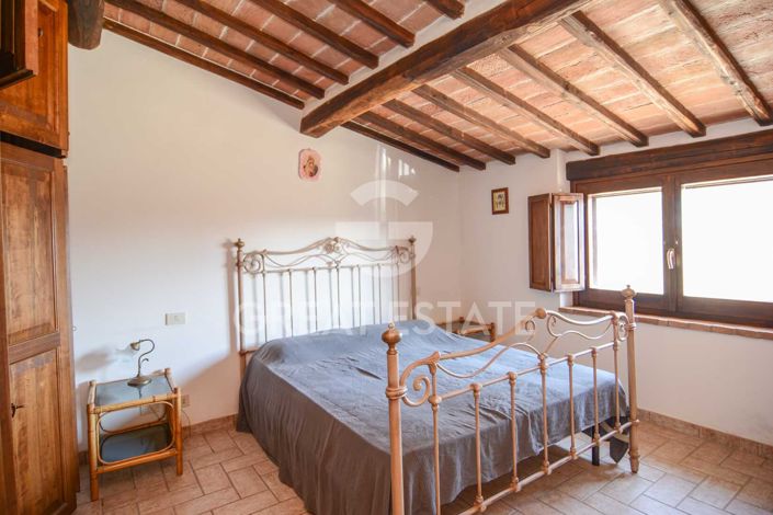 Image No.52-6 Bed Country House for sale