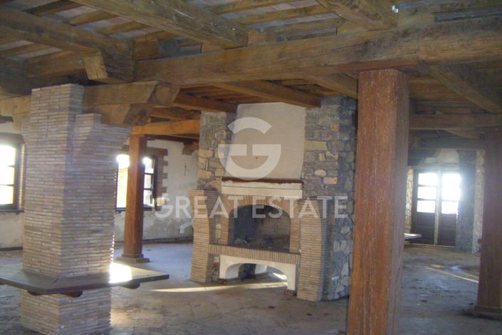 Image No.17-12 Bed Country House for sale