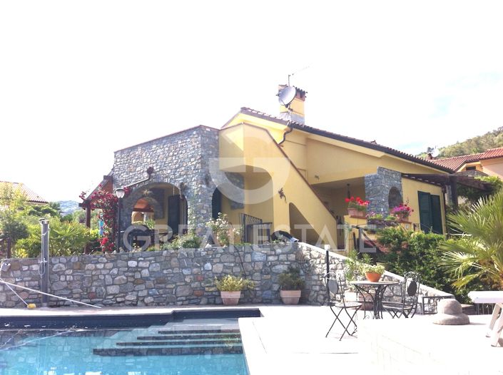 Image No.1-Villa for sale