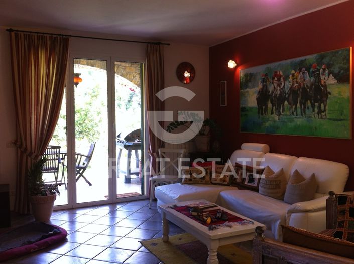 Image No.10-Villa for sale