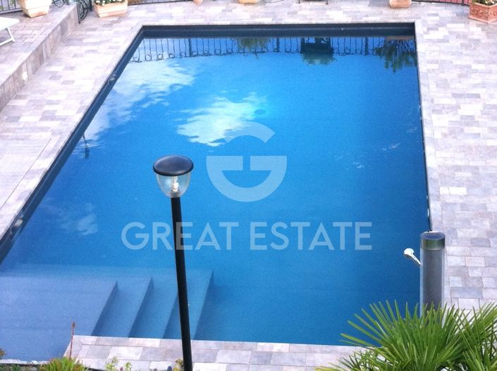 Image No.20-Villa for sale