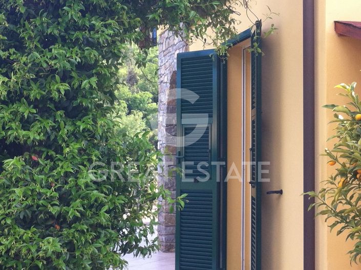 Image No.21-Villa for sale