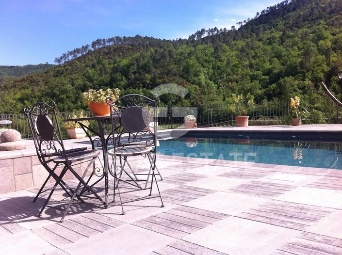 Image No.29-Villa for sale