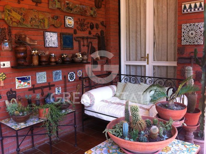 Image No.16-Villa for sale