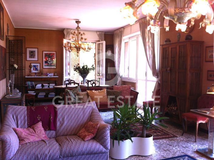 Image No.21-Villa for sale