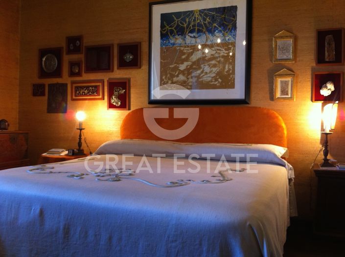 Image No.33-Villa for sale