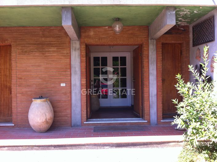 Image No.35-Villa for sale