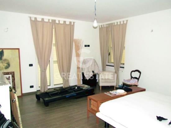 Image No.4-5 Bed Villa for sale