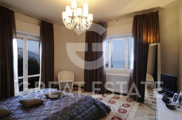 Image No.14-4 Bed Villa for sale