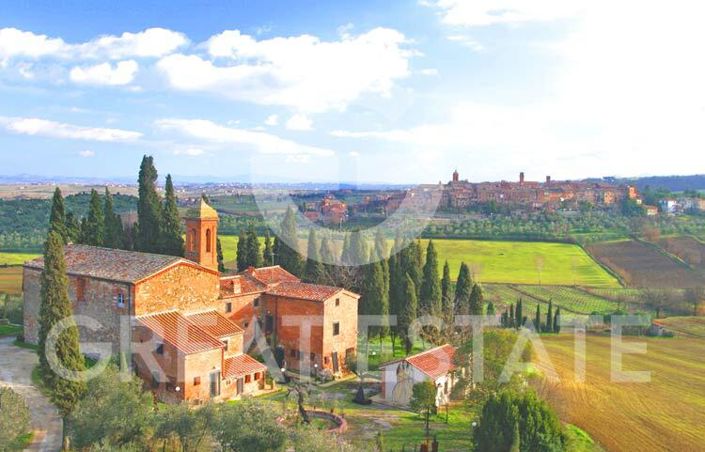 Image No.1-Maison de campagne de 9 chambres à vendre à Torrita di Siena