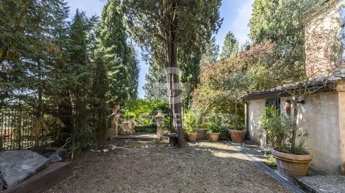 Image No.12-7 Bed Country House for sale