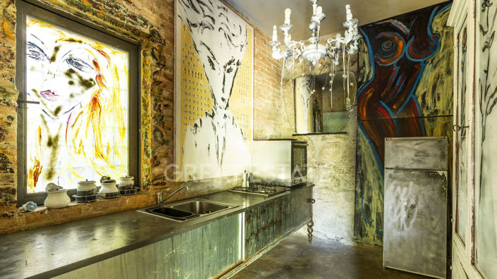 Image No.17-7 Bed Country House for sale