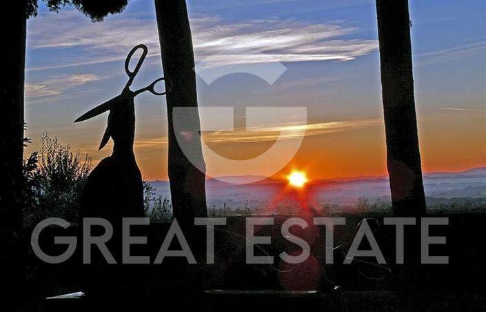 Image No.18-Maison de campagne de 9 chambres à vendre à Torrita di Siena
