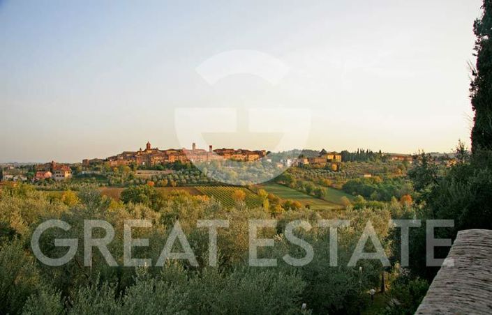 Image No.19-Maison de campagne de 9 chambres à vendre à Torrita di Siena