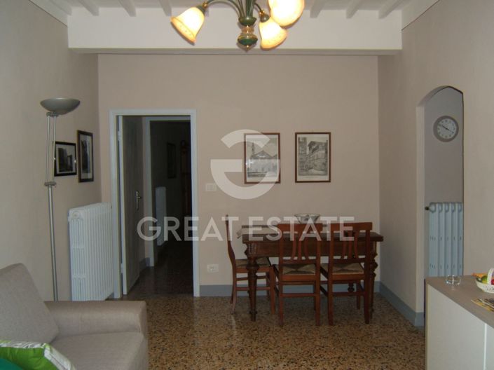 Image No.21-6 Bed Townhouse for sale