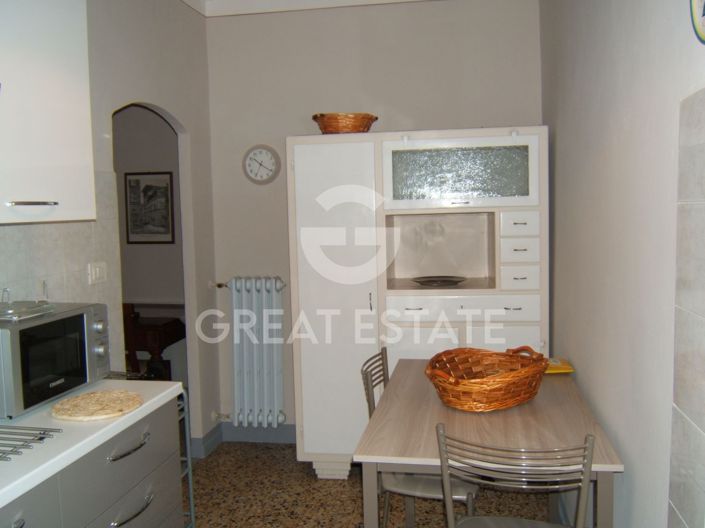 Image No.23-6 Bed Townhouse for sale