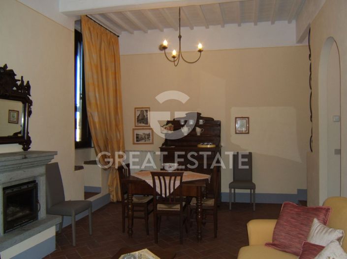 Image No.28-6 Bed Townhouse for sale