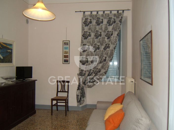 Image No.6-6 Bed Townhouse for sale