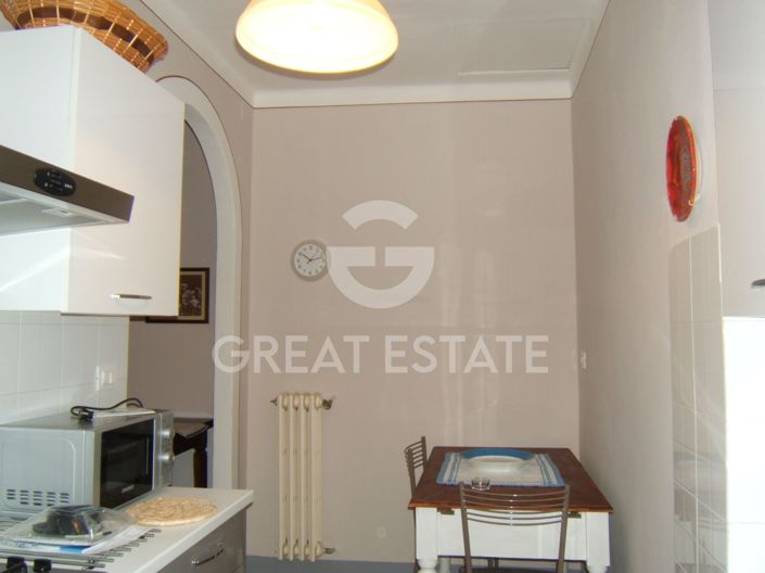 Image No.9-6 Bed Townhouse for sale