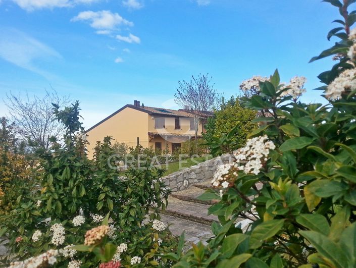 Image No.1-3 Bed Villa for sale