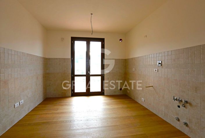 Image No.12-3 Bed Villa for sale