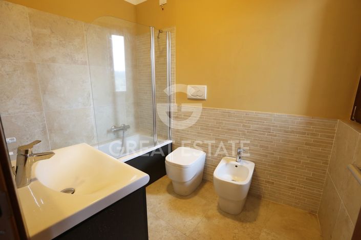 Image No.12-2 Bed Villa for sale