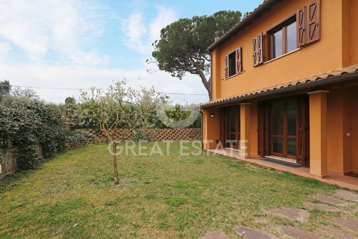 Image No.3-2 Bed Villa for sale